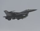 aviano june 05  2011 lucky15 f 16cm 91 0345 77thfs 20thfw  shaw afb  south carolina havy rain  aviano june 05  2011 lucky15 f 16cm 91 0345 77thfs 20thfw  shaw afb  south carolina havy rain